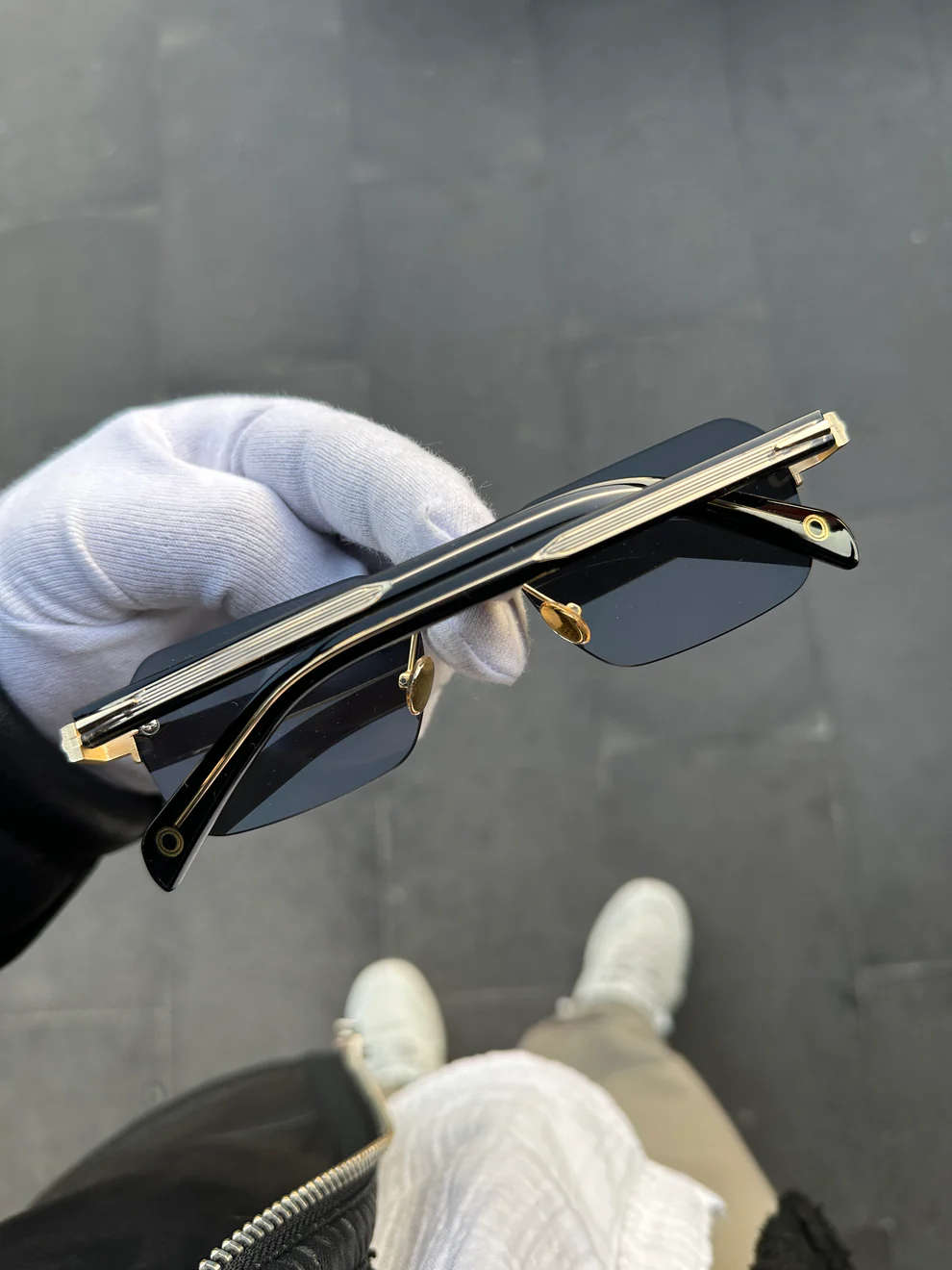 Elio Gold Black - Siyah Camlı Kemik Menteşeli Güneş Gözlüğü