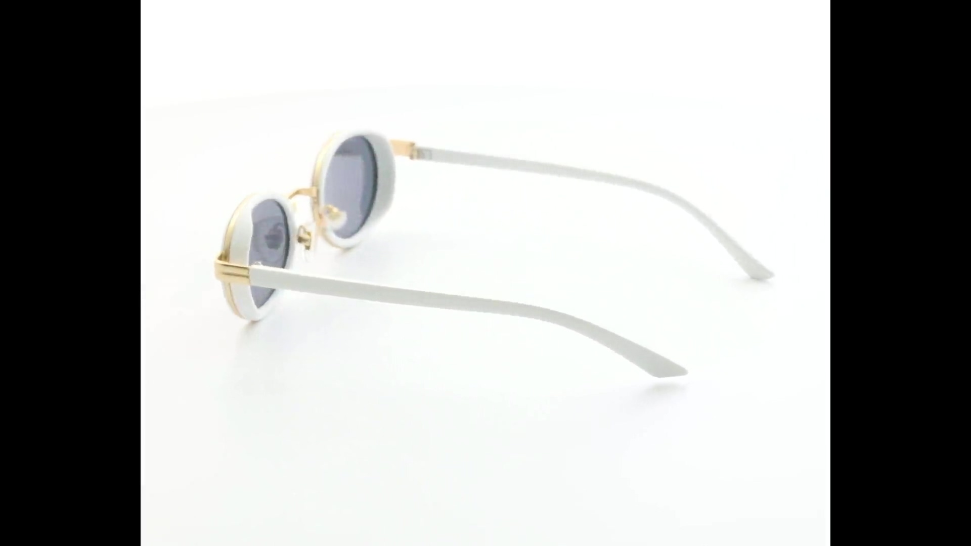 Oval Tasarım Güneş Gözlüğü Siyah Cam