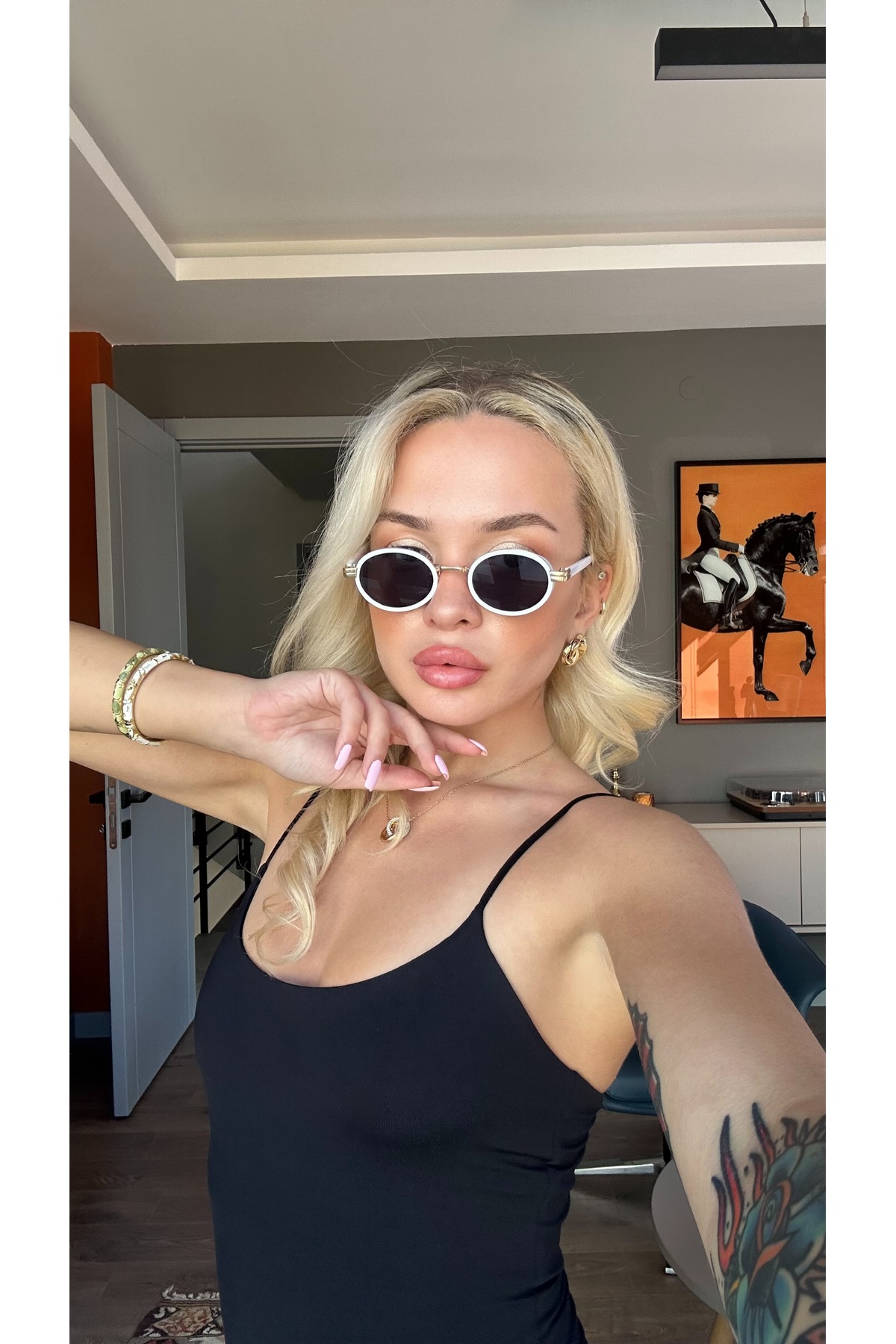 Oval Tasarım Güneş Gözlüğü Siyah Cam